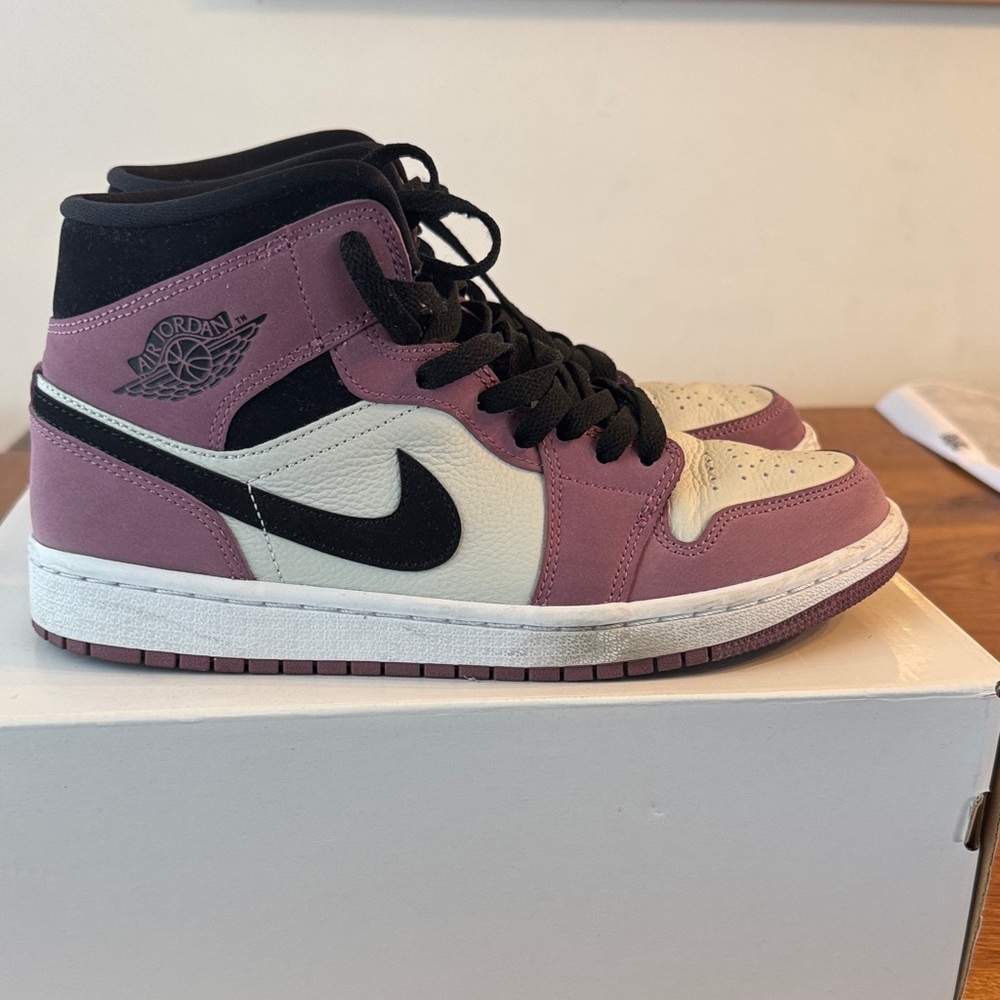 Jordan Purple and Cream Sneakers with Black Accents